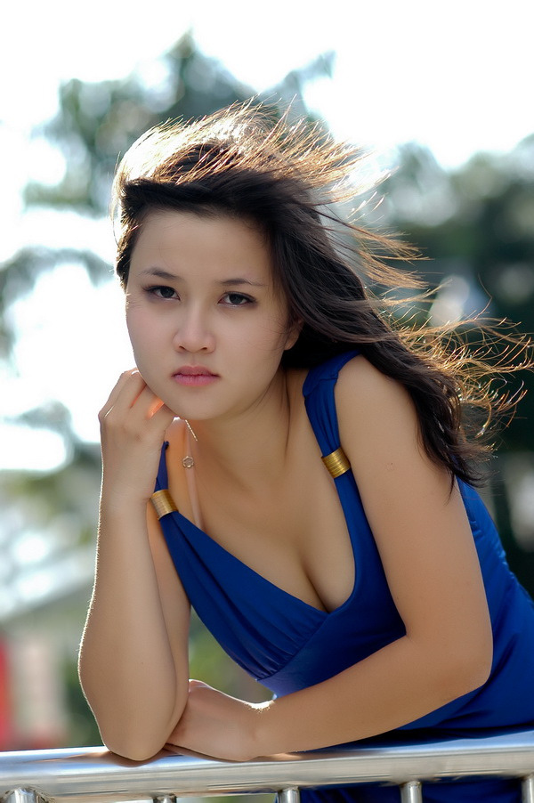 温泉屋的小老板娘