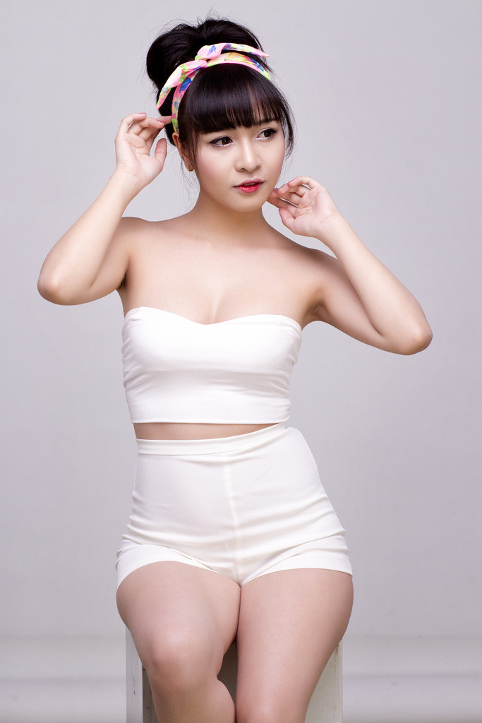 新婚被多人粗暴进入小说